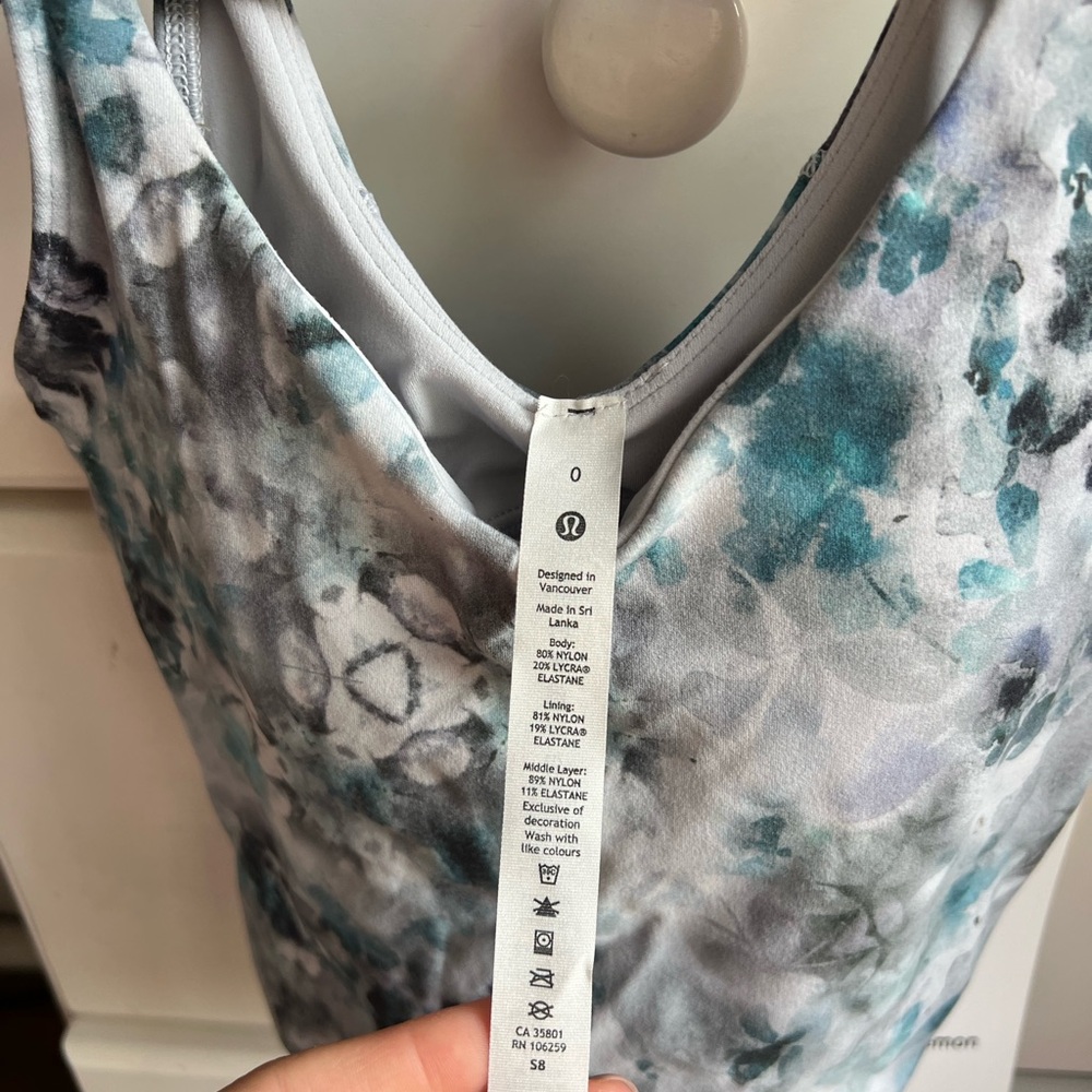 Align Lululemon Tank - Picture 4 of 4